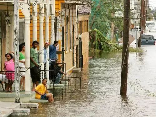 郑州暴雨死亡6000人是真的吗?真相与谣言的边界 郑州暴雨死亡6000人是真的吗?真相与谣言的边界